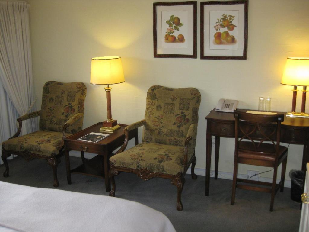 & Hotel