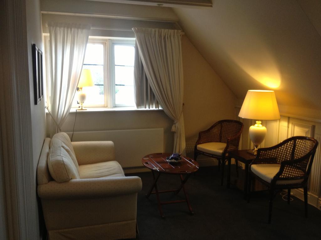 & Hotel 3*